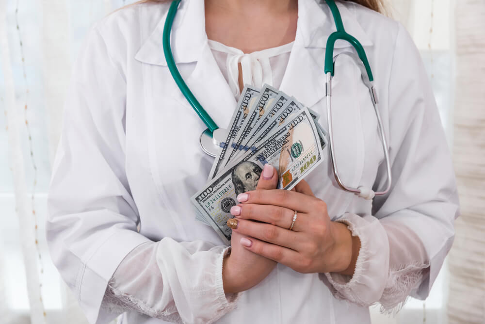 Private GP Doctor Fees at MedicPlus Health Clinic